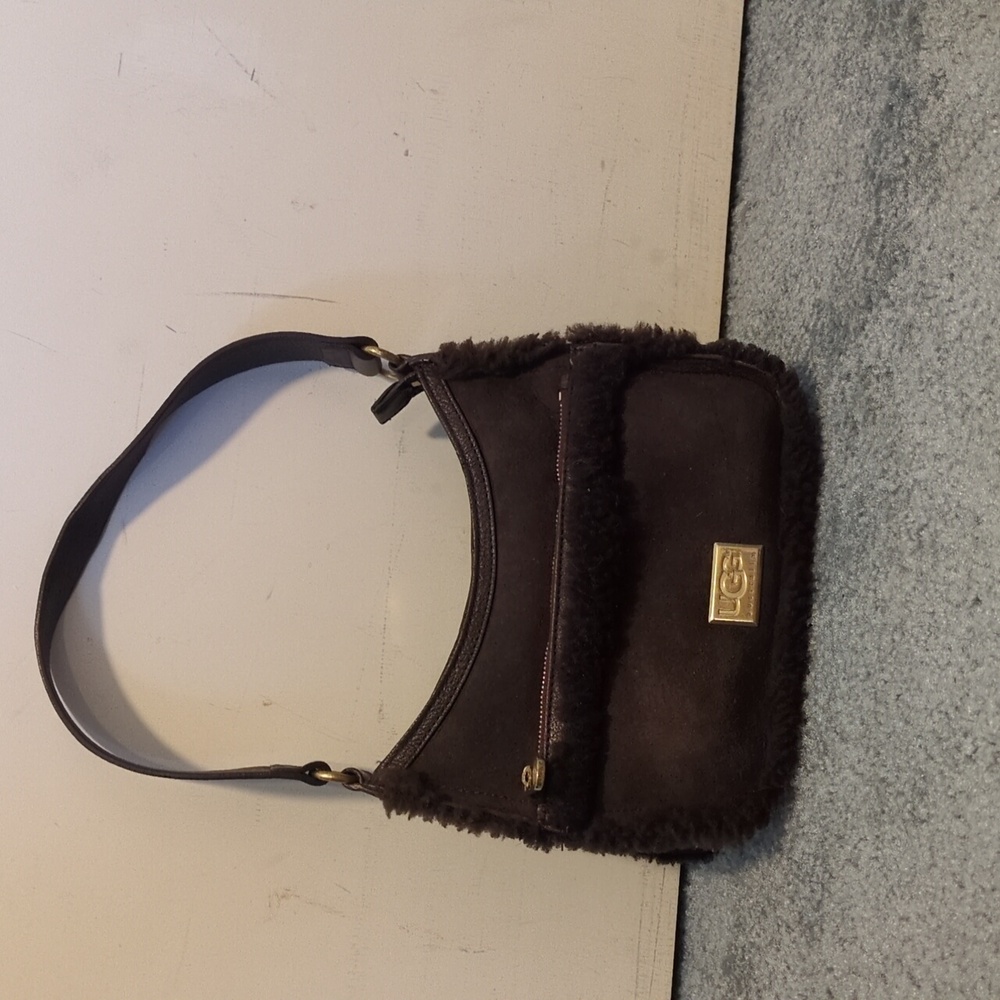💋UGG Brown Shearling Shoulder Bag